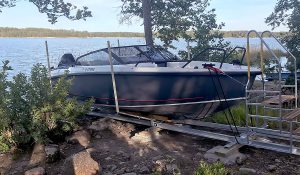 EasyBoatRoller båtslip med en Falcon 8 i vaggan