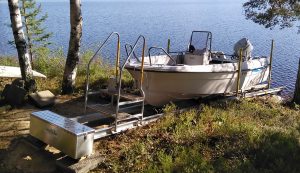 En Terhi 445 på en båtslip Easyboatroller vr700