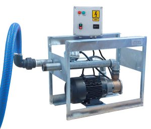 Bild på sugtömningspump och manöverpanel på ram för inbyggnad