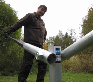 Närbild på SR100 monteringsverktyget