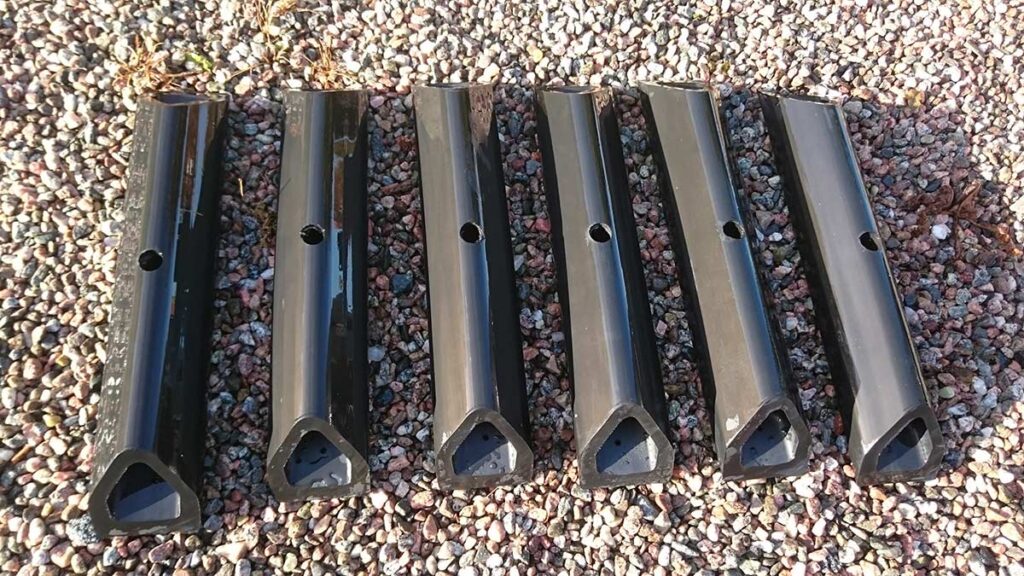 EPDM-bryggfendrar i svart gummi för skydd av bryggor, kajer och bommar i marina miljöer